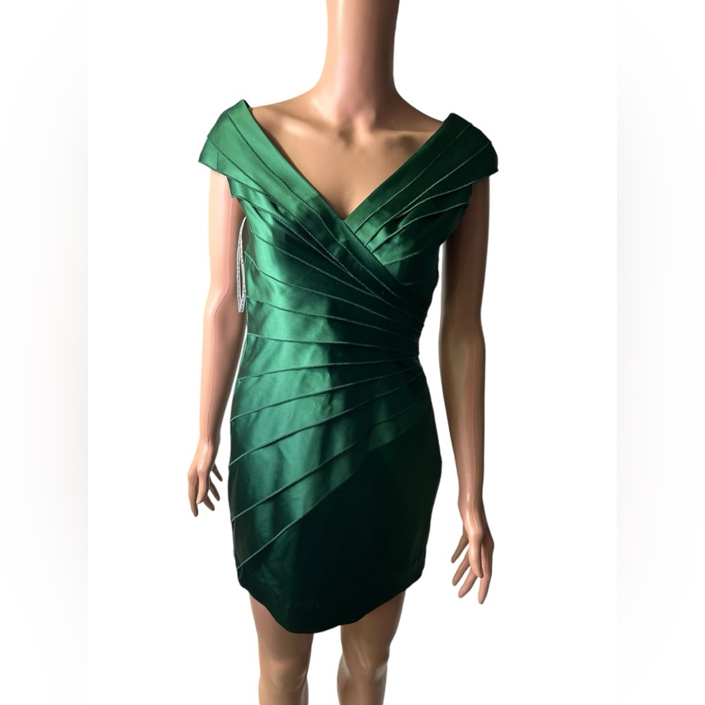 KAY UNGER womens mini off shoulder satin party dress size 2 NWOT